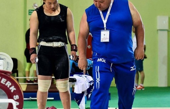 Допингтой холбогдсон хэргээс нь болж гавьяат Ц.Хосбаярын дасгалжуулах эрхийг түтгэлзүүлжээ 