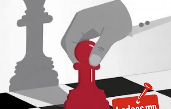 Бэрс гарах гэсэн хүү л толгойтныг “түлж”, тойгтныг “шарж” байна уу   